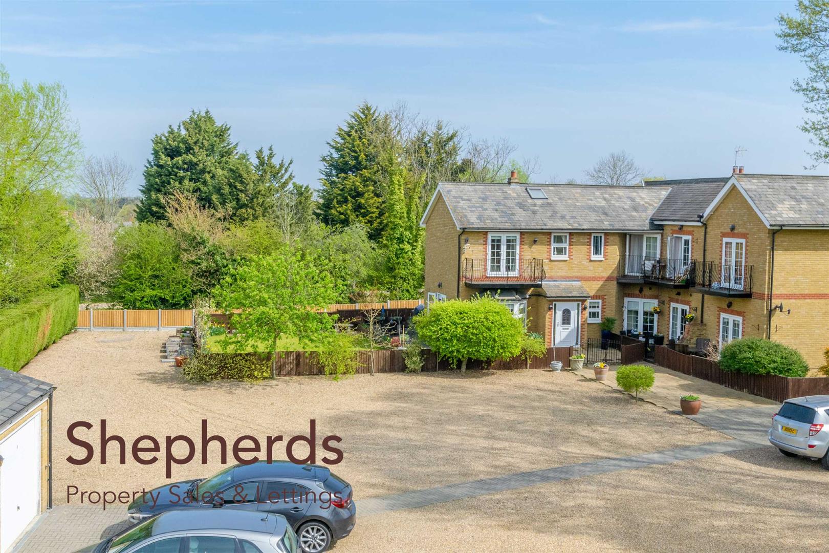 Common Road, Nazeing Common, House and Garage Shepherds Property