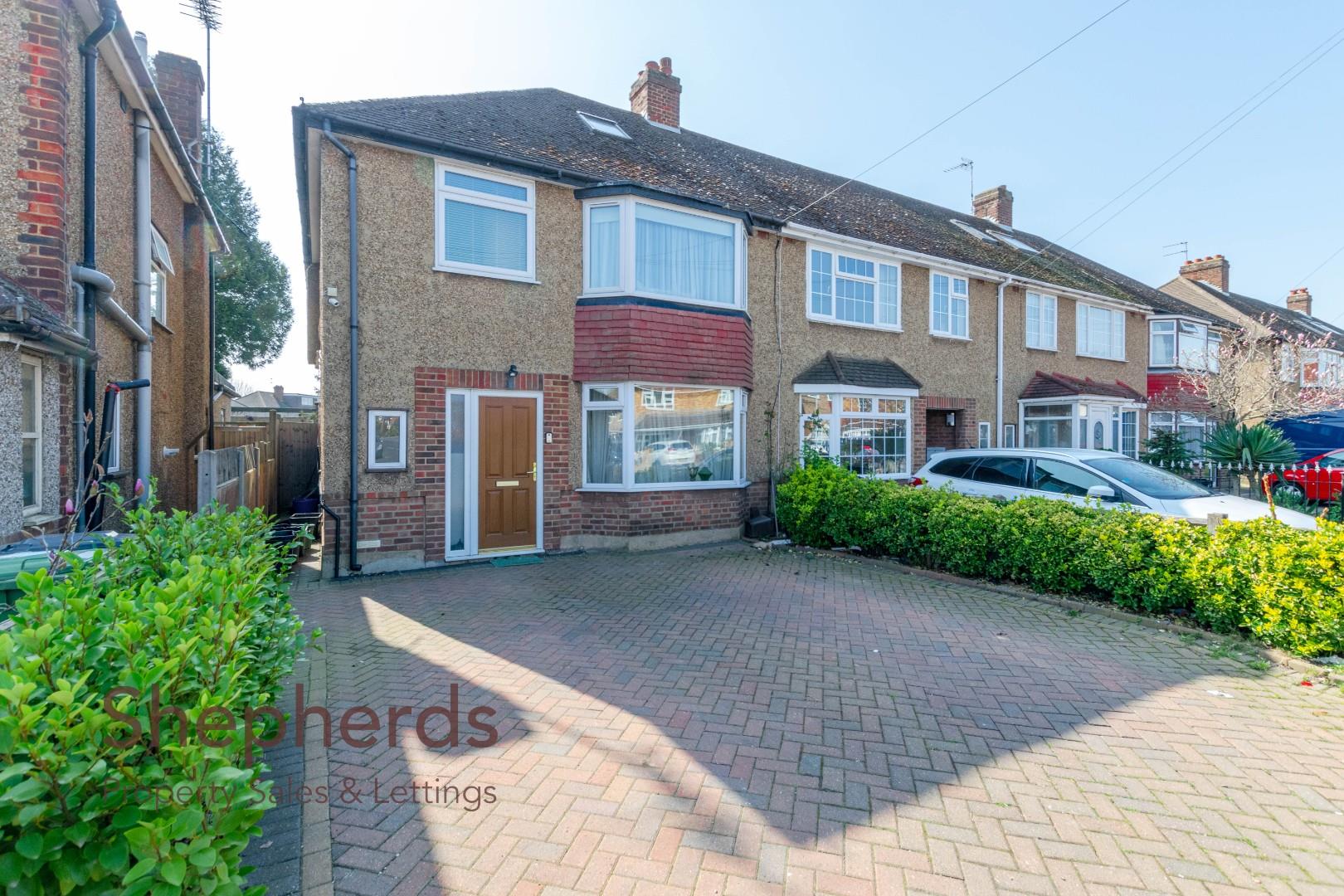 Hillview Gardens, Cheshunt Shepherds Property Sales & Lettings