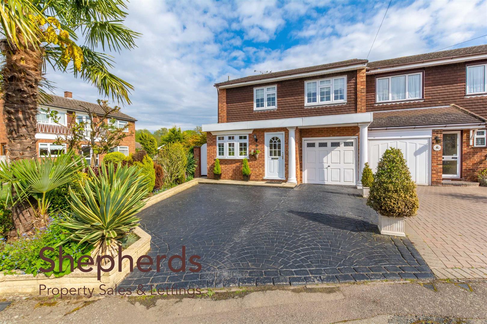 North Barn, Broxbourne Shepherds Property Sales & Lettings