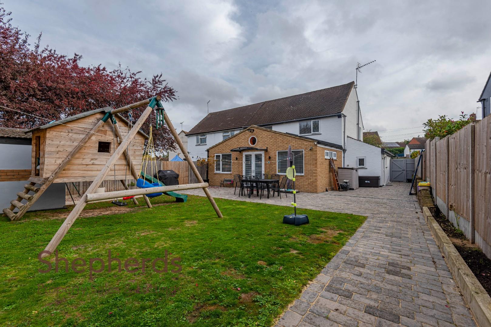 Parkfields, Roydon With Detached Annex Shepherds Property Sales