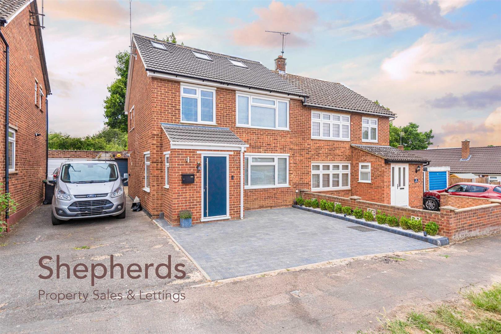 Hyde Mead, Nazeing Shepherds Property Sales & Lettings