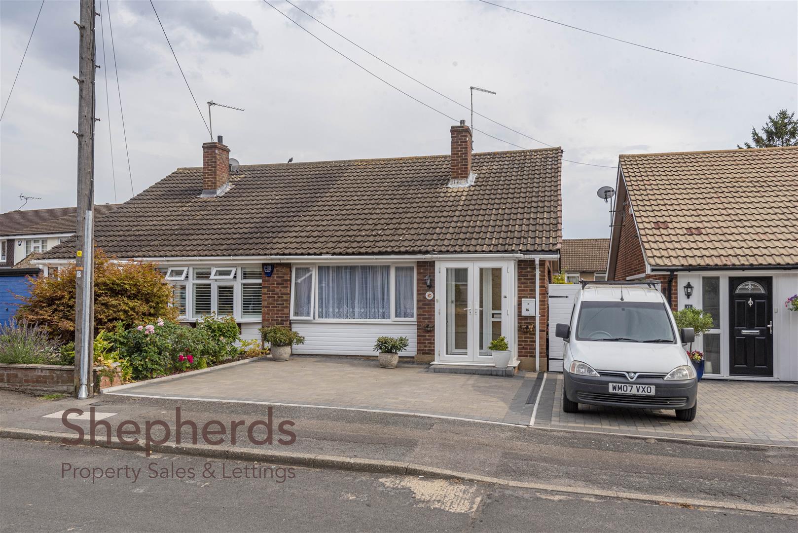 Hoecroft, Nazeing Shepherds Property Sales & Lettings