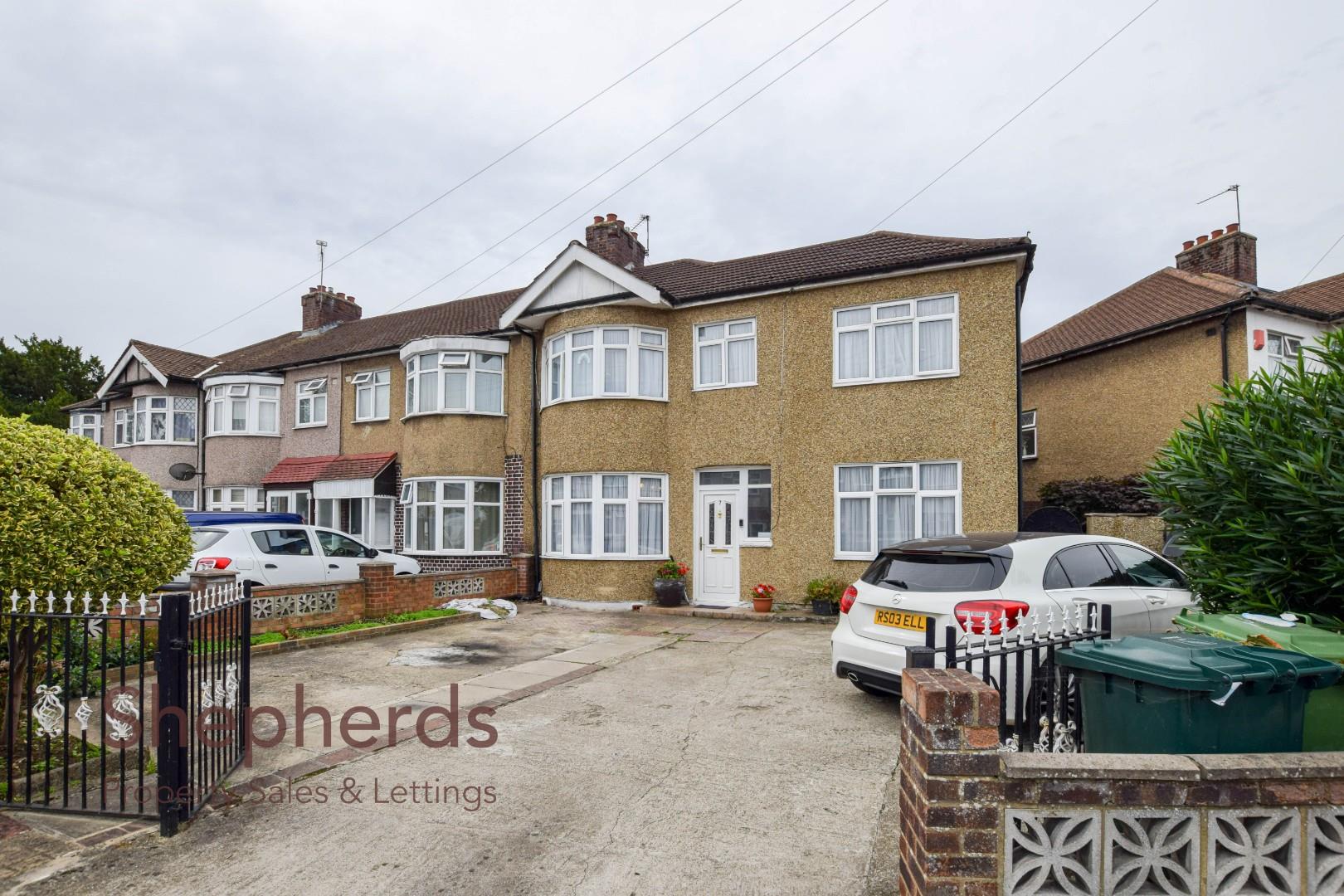 Seaforth Drive, Waltham Cross Shepherds Property Sales & Lettings