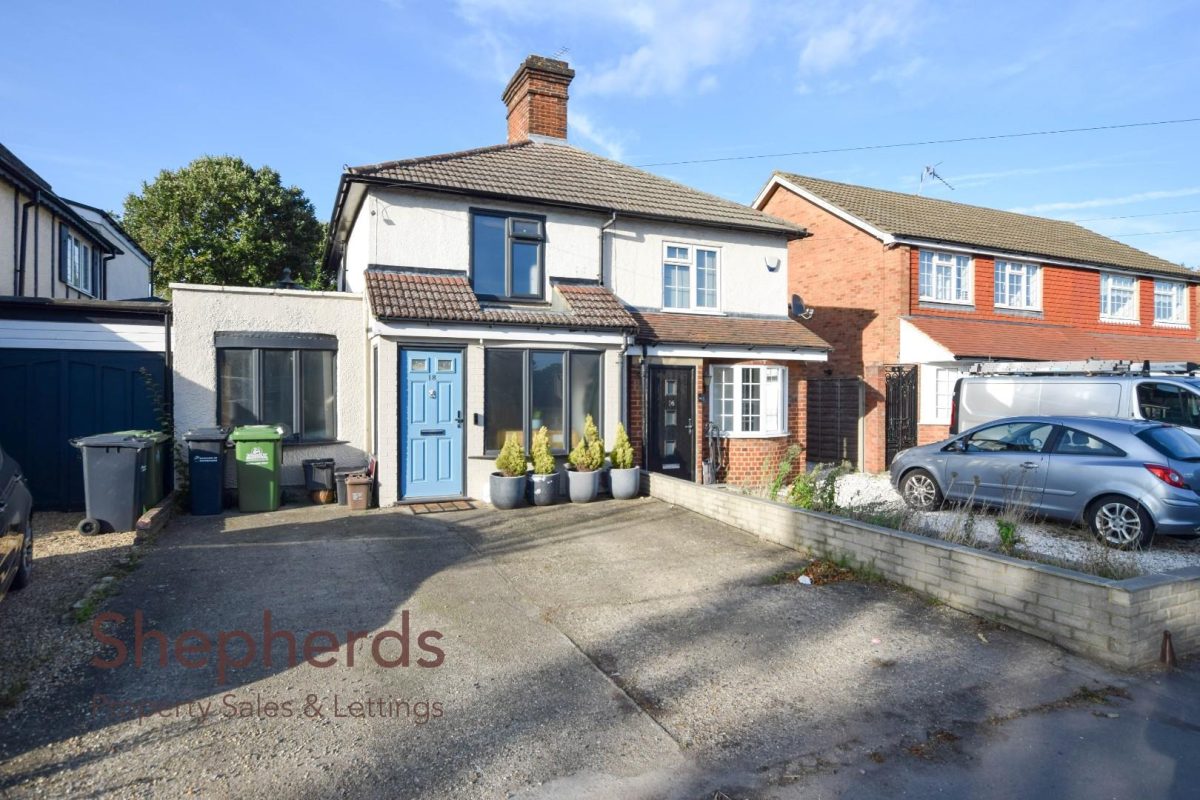 Cuffley Hill, Goffs Oak Shepherds Property Sales & Lettings