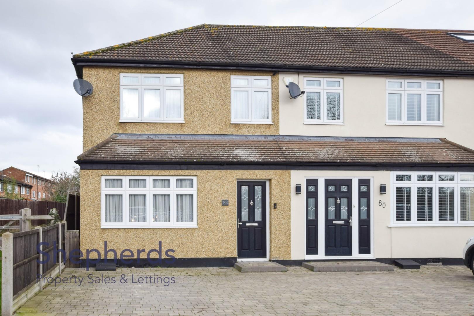 Goffs Lane, Goffs Oak Shepherds Property Sales & Lettings