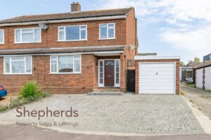 Spencer Avenue, West Cheshunt, EN7