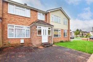 Fairfield Walk, Cheshunt