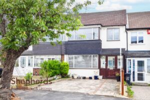 Varney Close, West Cheshunt