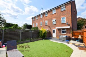 Glen Luce, Turners Hill, Cheshunt