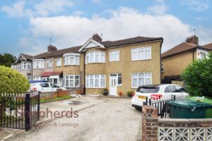 Seaforth Drive, Waltham Cross