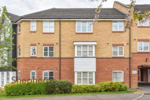 Plomer Avenue, Hoddesdon