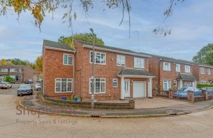 Crooked Way, Nazeing